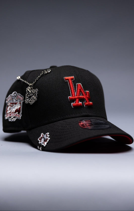 NEW ERA EXCLUSIVE 9FIFTY BLACK LOS ANGELES DODGERS SNAPBACK W/ 40TH ANNIVERSARY SIDE PATCH