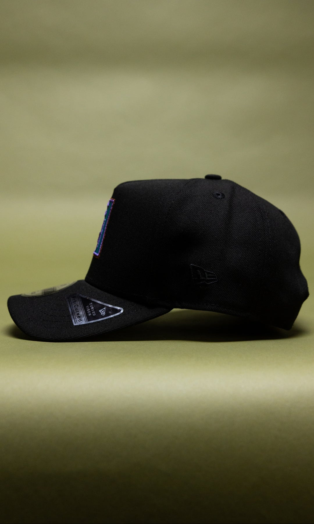 NEW ERA 9FIFTY A-FRAME BLACK ARIZONA DIAMONDBACKS SNAPBACK W/ 2001 WORLD SERIES SIDE PATCH