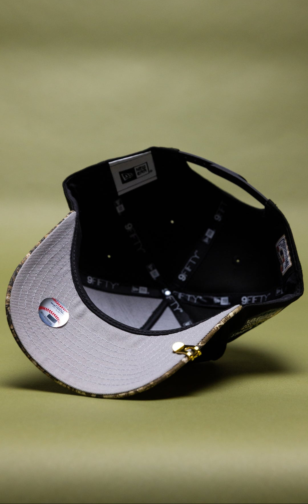 NEW ERA 9FIFTY A-FRAME BLACK/REALTREE MILWAUKEE BREWERS W/ "HOME TO HEROES" SIDE PATCH