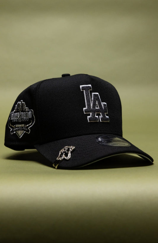 NEW ERA 9FIFTY A-FRAME BLACK LOS ANGELES DODGERS W/ 40TH ANNIVERSARY SIDE PATCH