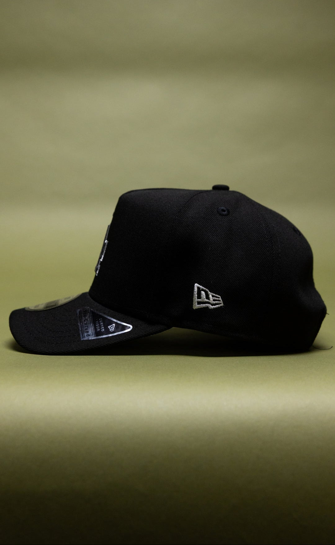 NEW ERA 9FIFTY A-FRAME BLACK LOS ANGELES DODGERS W/ 40TH ANNIVERSARY SIDE PATCH