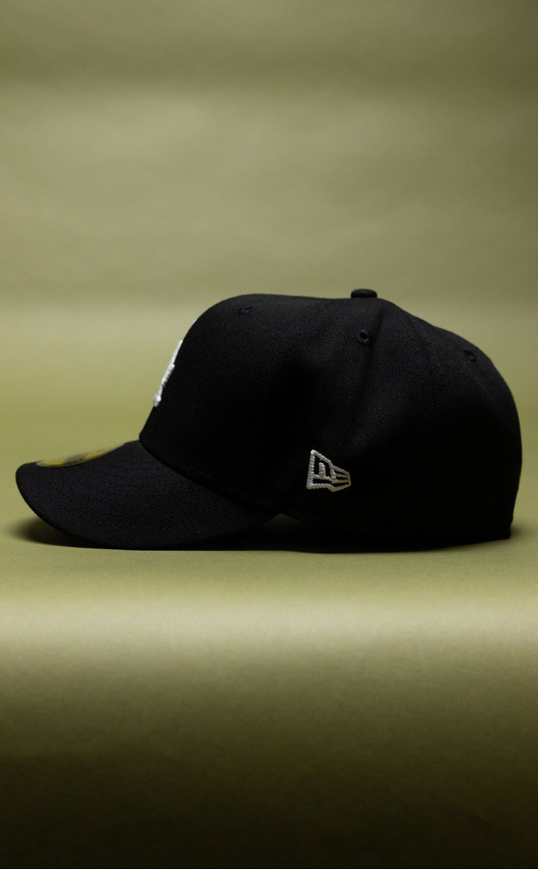 NEW ERA EXCLUSIVE 59FIFTY BLACK LOS ANGELES DODGERS W/ SHOHEI OHTANI 50-50 CLUB SIDE PATCH