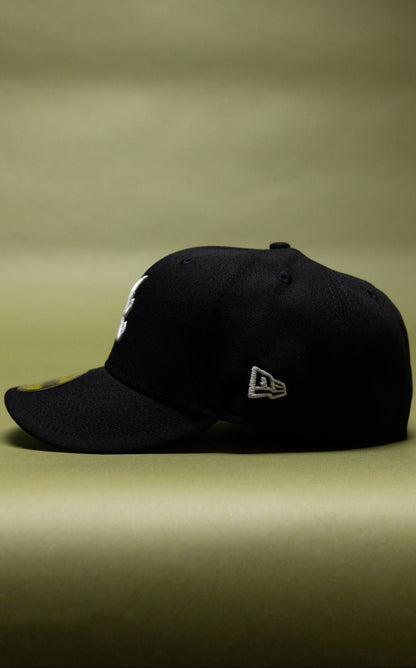 NEW ERA EXCLUSIVE 59FIFTY BLACK ATLANTA BRAVES W/ 2017 INAUGURAL SEASON SIDE PATCH