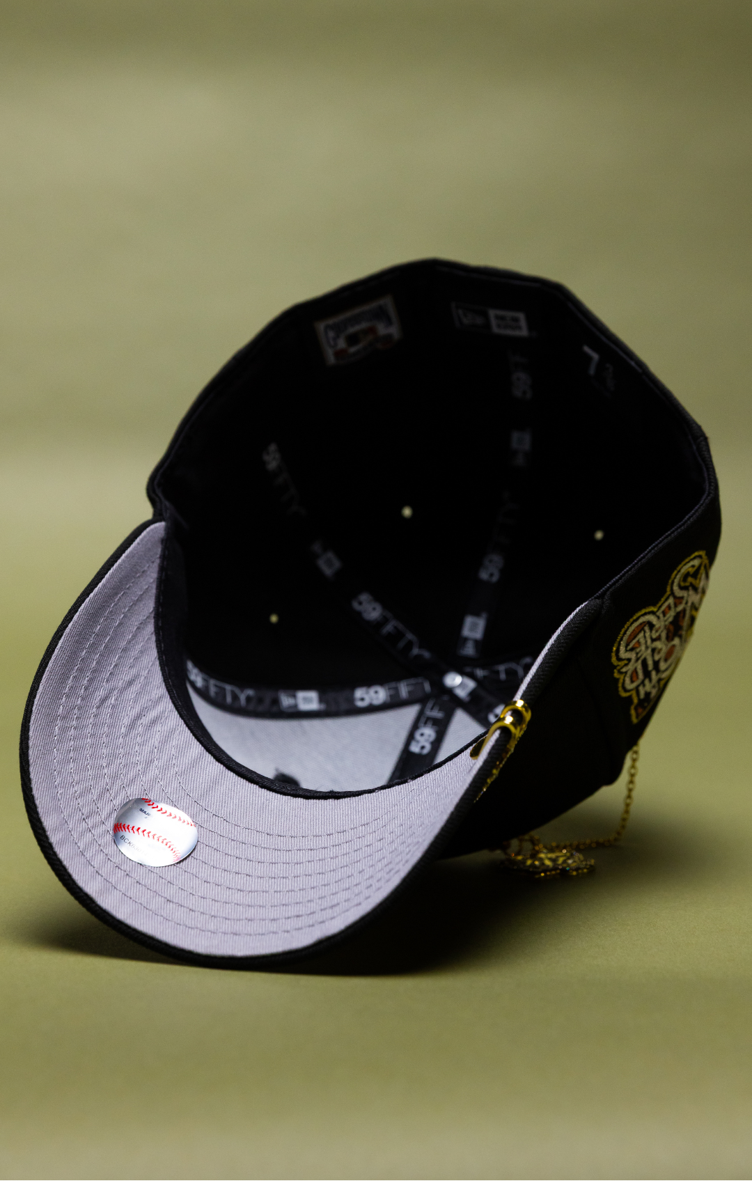 NEW ERA EXCLUSIVE 59FIFTY BLACK PITTSBURGH PIRATES W/ 76TH WORLD SERIES SIDE PATCH