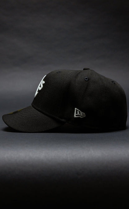 NEW ERA EXCLUSIVE 59FIFTY BLACK OAKLAND ATHLETICS W/ "BATTLE OF THE BAY" SIDE PATCH