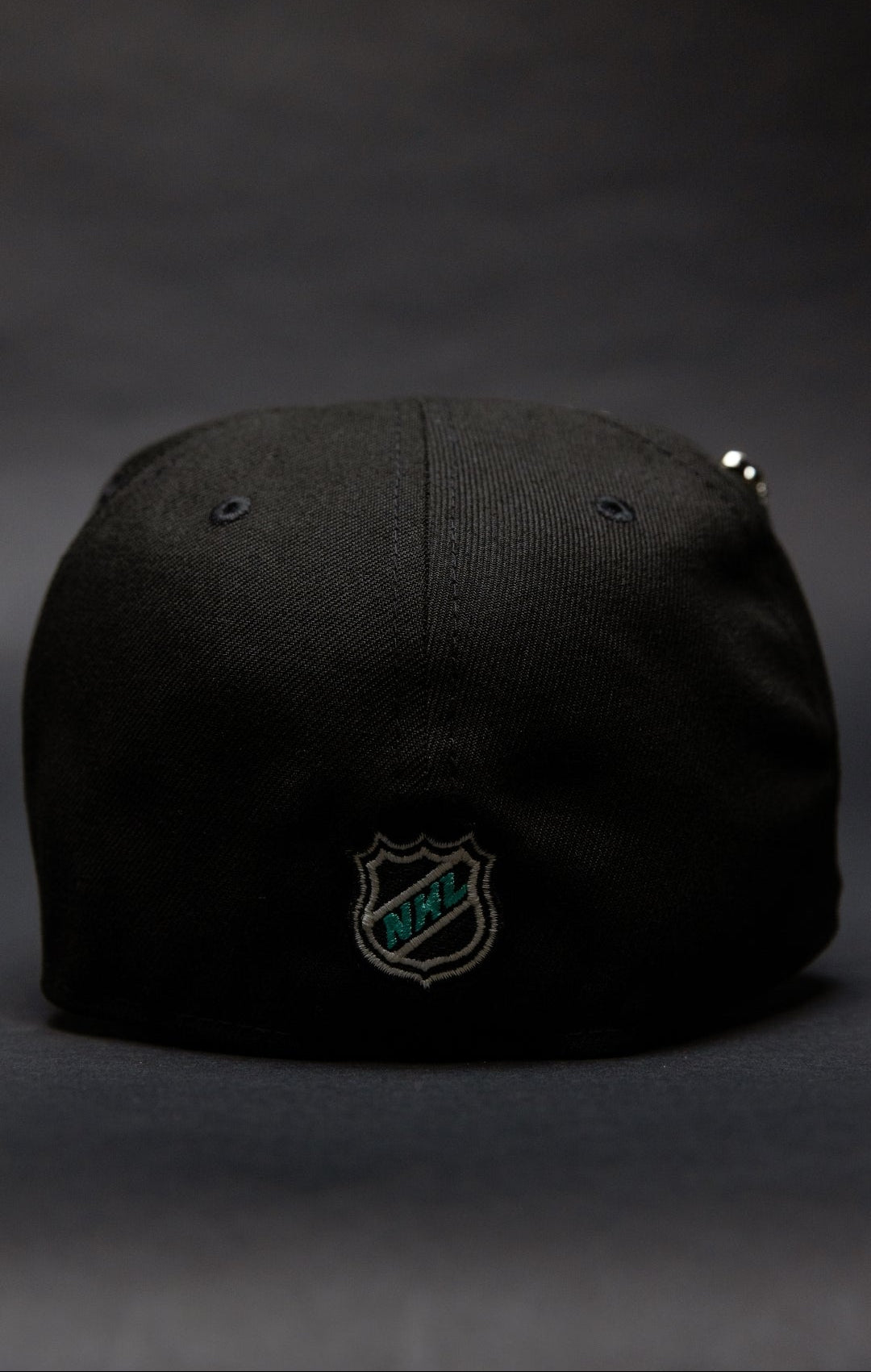 NEW ERA EXCLUSIVE 59FIFTY BLACK CHICAGO BLACKHAWKS W/ CHICAGO STADIUM SIDE PATCH