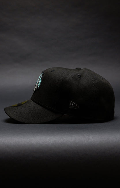 NEW ERA EXCLUSIVE 59FIFTY BLACK CHICAGO BLACKHAWKS W/ CHICAGO STADIUM SIDE PATCH