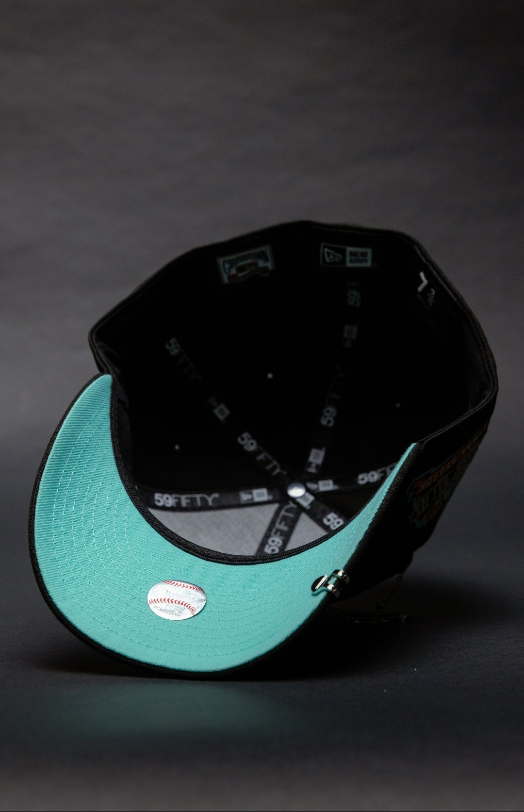 NEW ERA EXCLUSIVE 59FIFTY BLACK TEXAS RANGERS W/ FINAL SEASON SIDE PATCH