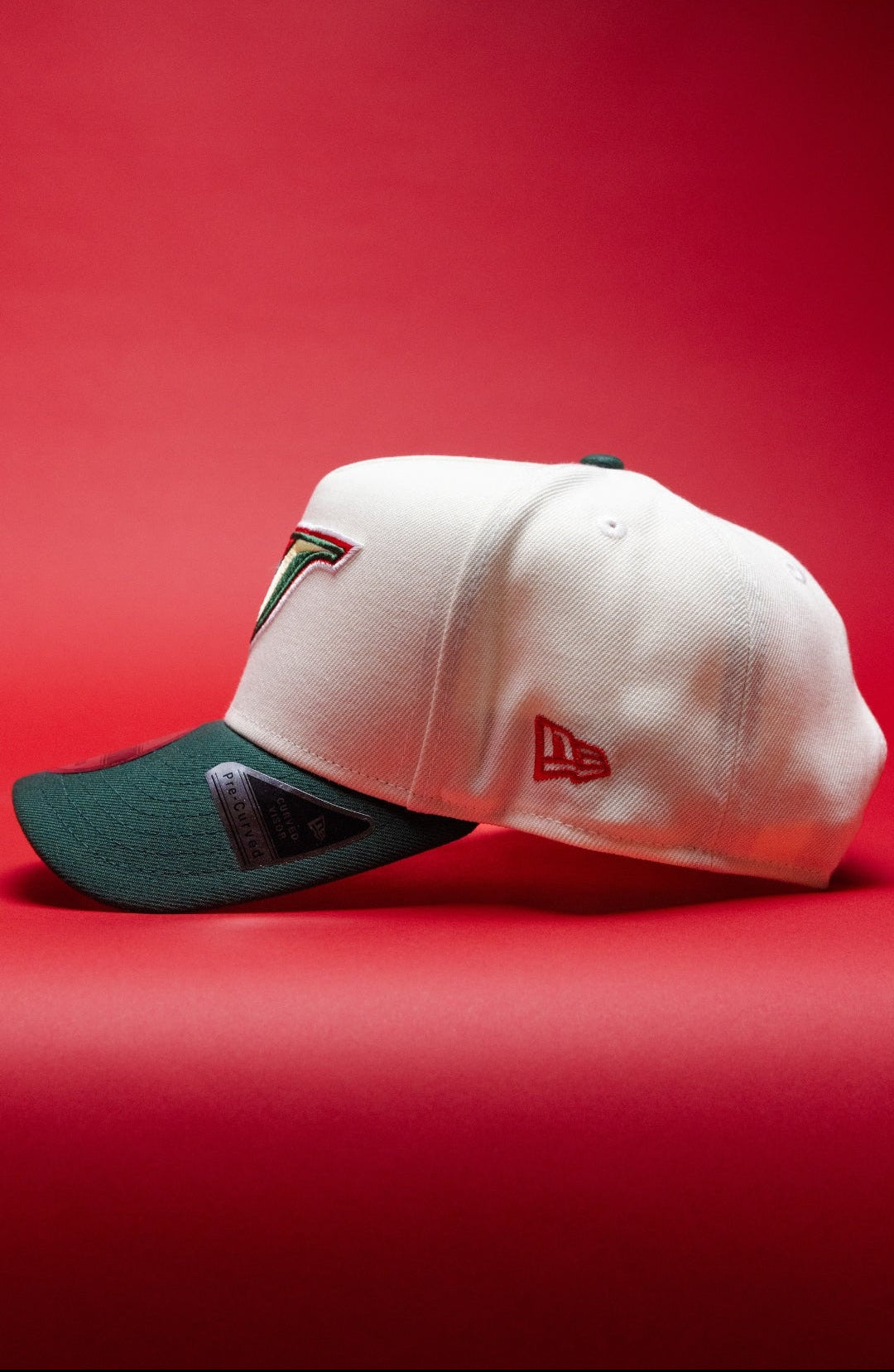 NEW ERA 9FIFTY A-FRAME CHROME/FOREST GREEN TORONTO BLUE JAYS SNAPBACK W/ WORLD SERIES SIDE PATCH