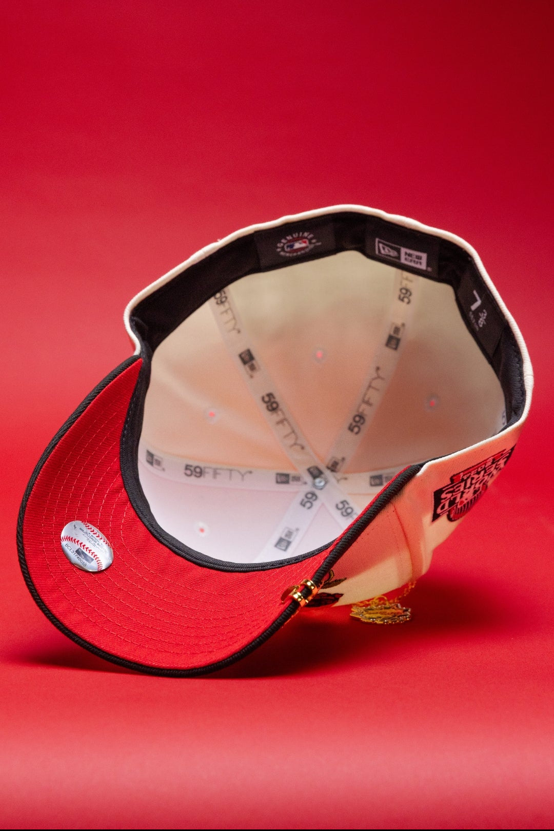 NEW ERA EXCLUSIVE 59FIFTY CHROME/BLACK LOS ANGELES DODGERS W/ BURNT ROSES + 2024 WORLD SERIES SIDE PATCH