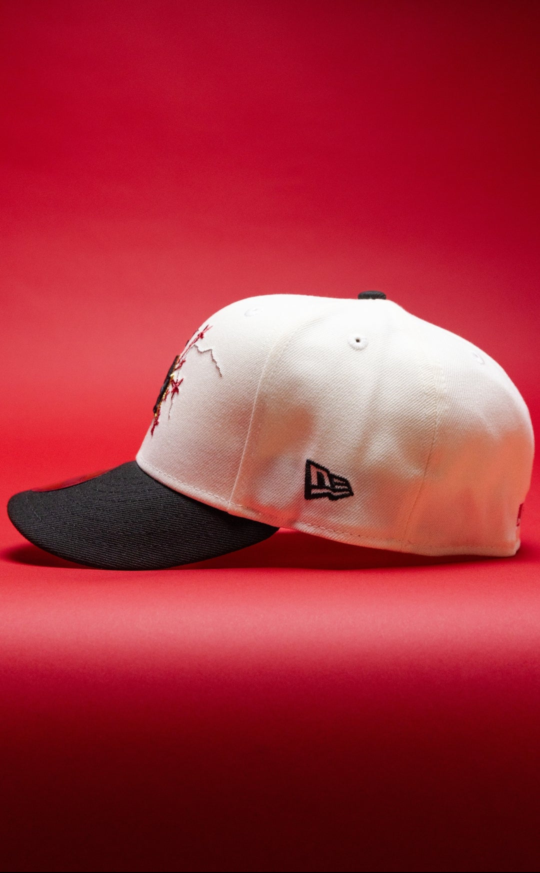 NEW ERA EXCLUSIVE 59FIFTY CHROME/BLACK LOS ANGELES DODGERS W/ EMBROIDERY + SHOHEI OHTANI SIDE PATCH