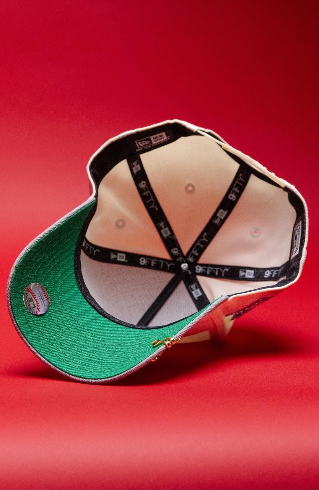 NEW ERA 9FIFTY A-FRAME CHROME/GREY UPSIDE DOWN LOS ANGELES DODGERS SNAPBACK W/ 50TH ANNIVERSARY SIDE PATCH
