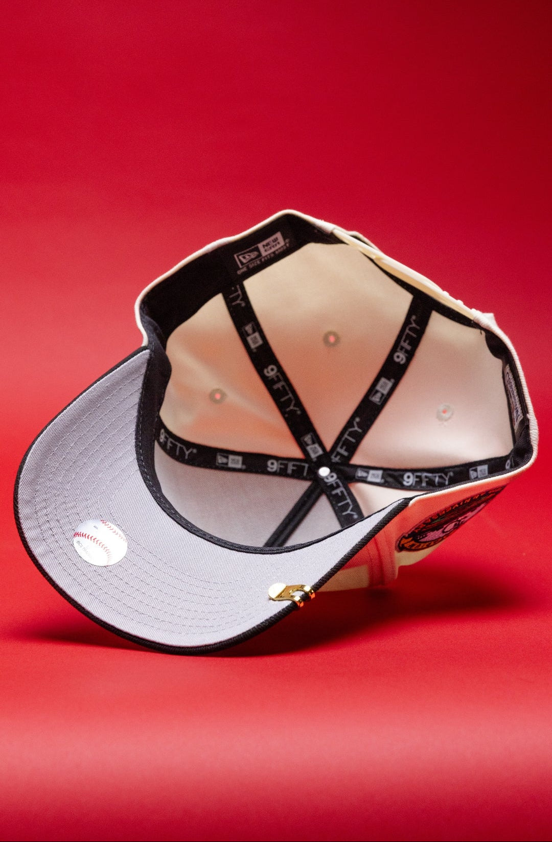 NEW ERA 9FIFTY A-FRAME CHROME/BLACK UPSIDE DOWN LOS ANGELES DODGERS SNAPBACK W/ 50TH ANNIVERSARY SIDE PATCH