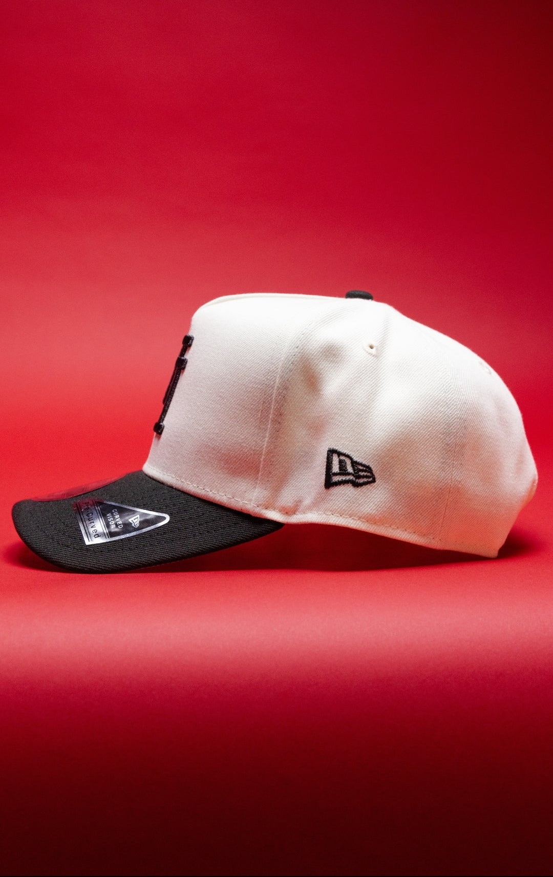 NEW ERA 9FIFTY A-FRAME CHROME/BLACK UPSIDE DOWN LOS ANGELES DODGERS SNAPBACK W/ 50TH ANNIVERSARY SIDE PATCH