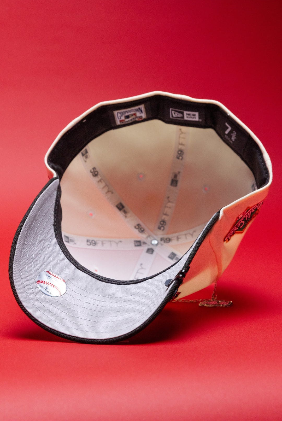NEW ERA EXCLUSIVE 59FIFTY CHROME/BLACK LOS ANGELES DODGERS W/ BURNT ROSES + 1988 WORLD SERIES SIDE PATCH