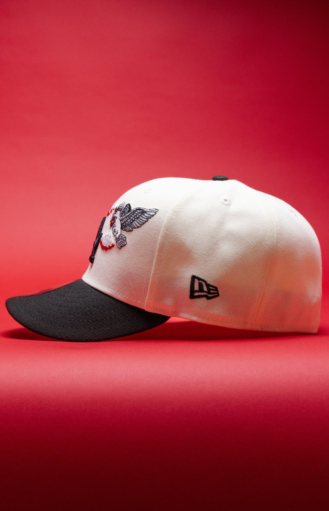 NEW ERA EXCLUSIVE 59FIFTY CHROME/BLACK LOS ANGELES DODGERS "HEAVENLY CITY"W/ 60TH ANNIVERSARY SIDE PATCH