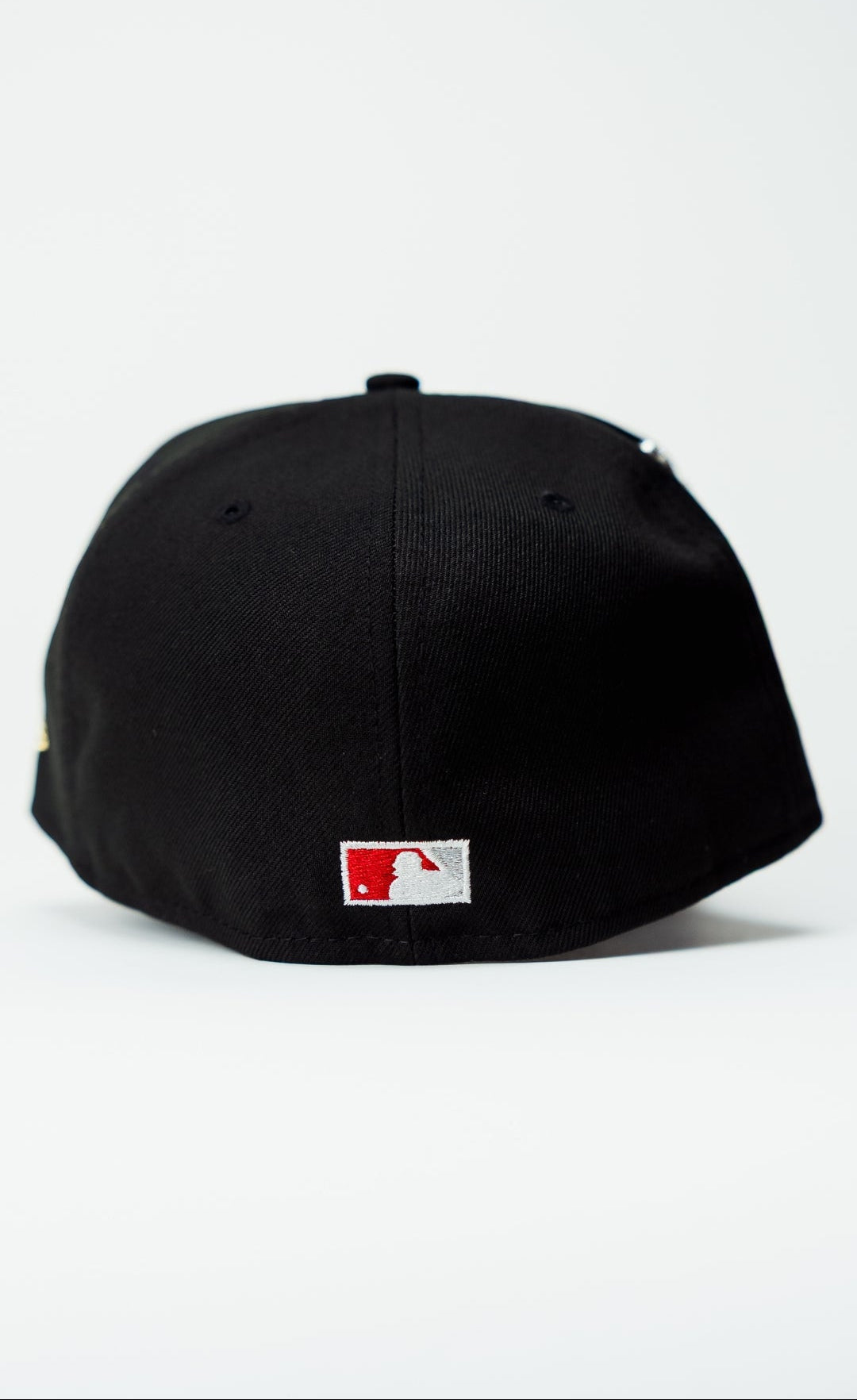 NEW ERA EXCLUSIVE 59FIFTY BLACK/BURGUNDY TORONTO BLUE JAYS W/ 30TH SEASON SIDE PATCH