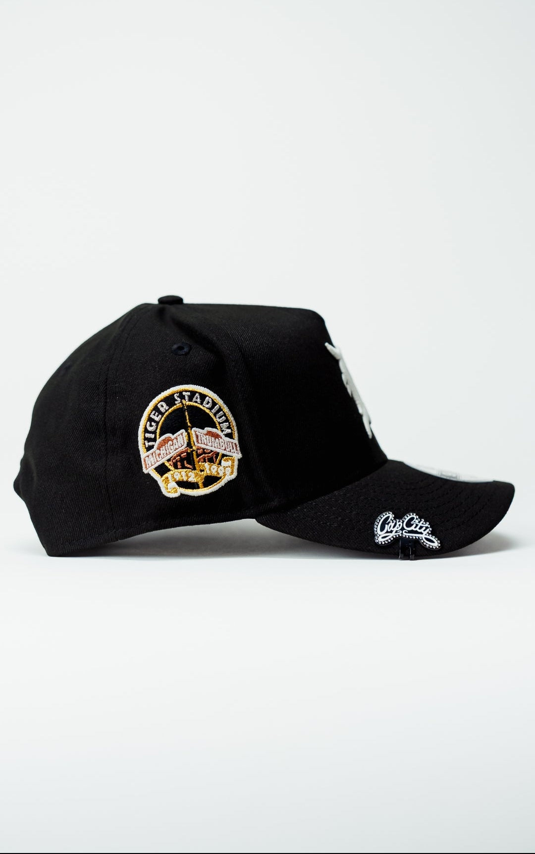 NEW ERA 9FIFTY A-FRAME BLACK DETROIT TIGERS SNAPBACK W/ TIGER STADIUM SIDE PATCH