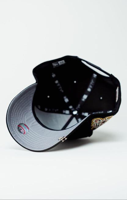 NEW ERA 9FIFTY A-FRAME BLACK PITTSBURGH PIRATES SNAPBACK W/ 76TH WORLD SERIES SIDE PATCH