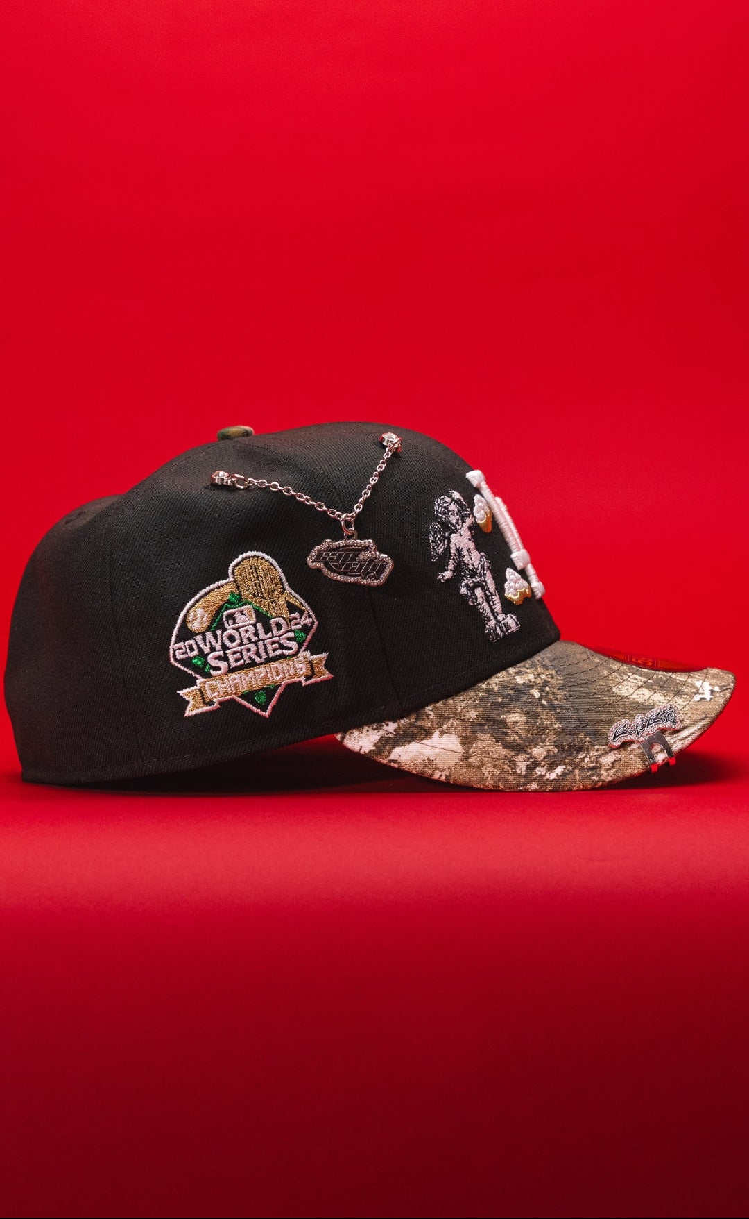NEW ERA EXCLUSIVE 59FIFTY BLACK/REALTREE LOS ANGELES DODGERS "HEAVENLY CITY" W/ 2024 WORLD CHAMPIONS SIDE PATCH