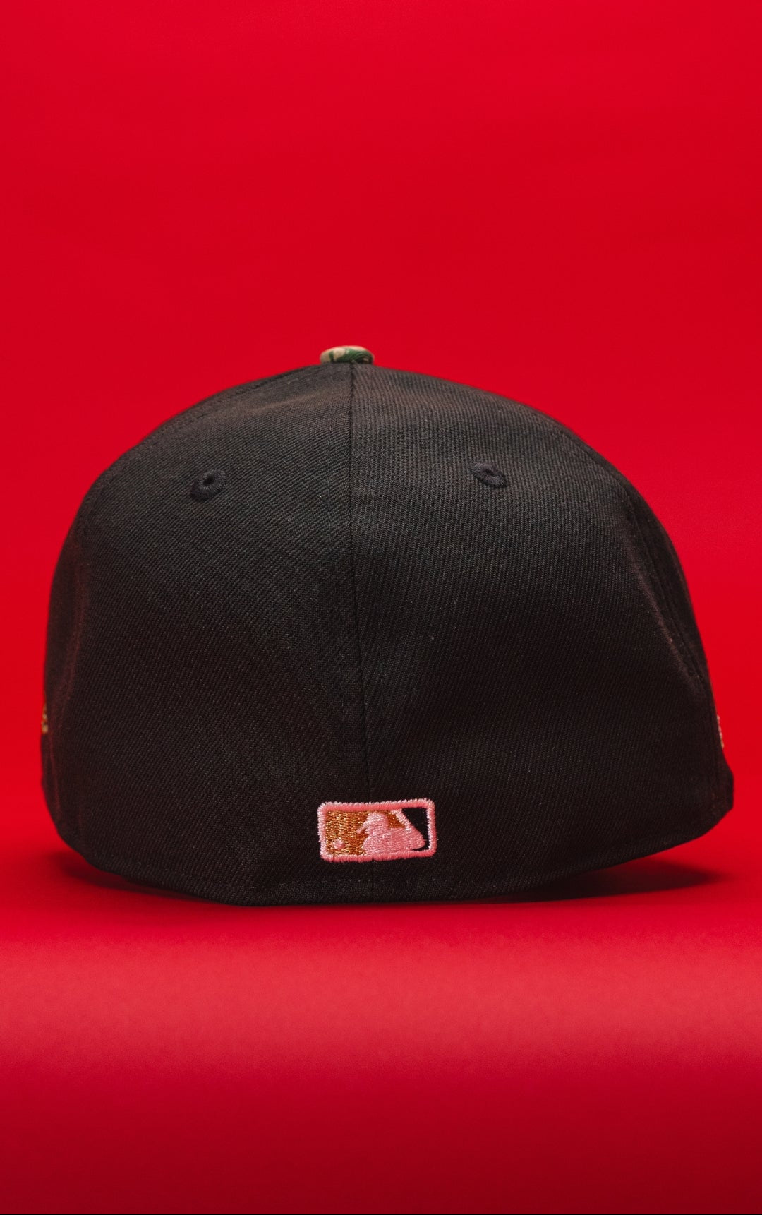 NEW ERA EXCLUSIVE 59FIFTY BLACK/REALTREE LOS ANGELES DODGERS W/ BURNT ROSES + DODGER STADIUM SIDE PATCH