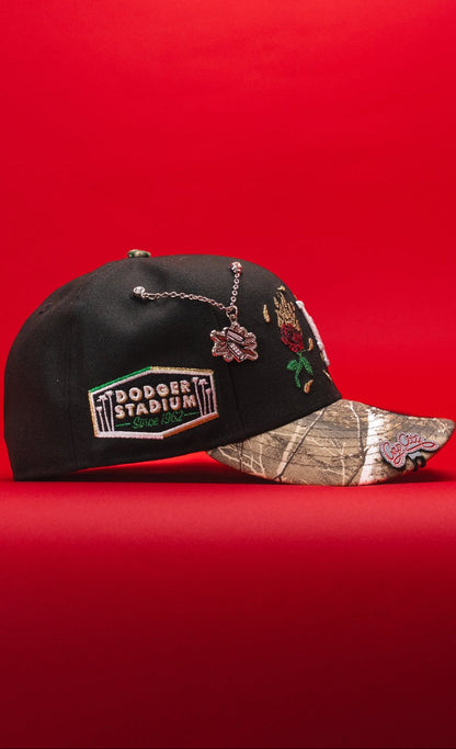 NEW ERA EXCLUSIVE 59FIFTY BLACK/REALTREE LOS ANGELES DODGERS W/ BURNT ROSES + DODGER STADIUM SIDE PATCH