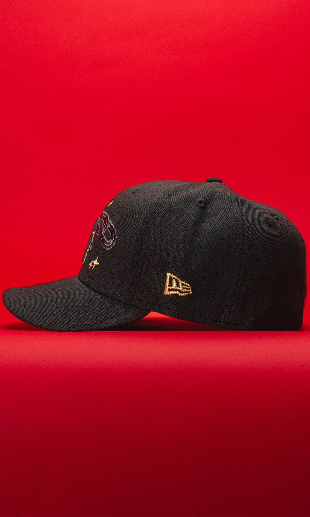 NEW ERA EXCLUSIVE 59FIFTY BLACK LOS ANGELES DODGERS W/ EMBROIDERY + 40TH ANNIVERSARY SIDE PATCH