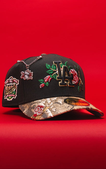 NEW ERA EXCLUSIVE 59FIFTY BLACK/REALTREE LOS ANGELES DODGERS W/ RED ROSE + 40TH ANNIVERSARY SIDE PATCH
