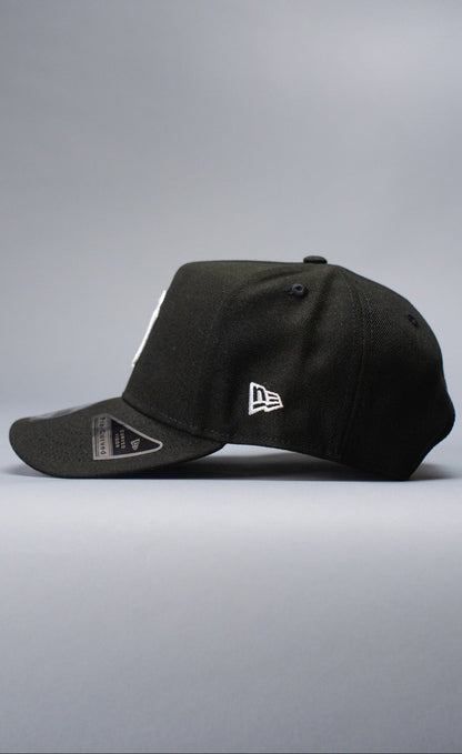 NEW ERA 9FIFTY A-FRAME BLACK NEW YORK YANKEES SNAPBACK W/ WORLD SERIES SIDE PATCH
