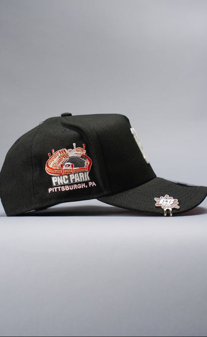 NEW ERA 9FIFTY A-FRAME BLACK PITTSBURGH PIRATES SNAPBACK W/ PNC PARK SIDE PATCH