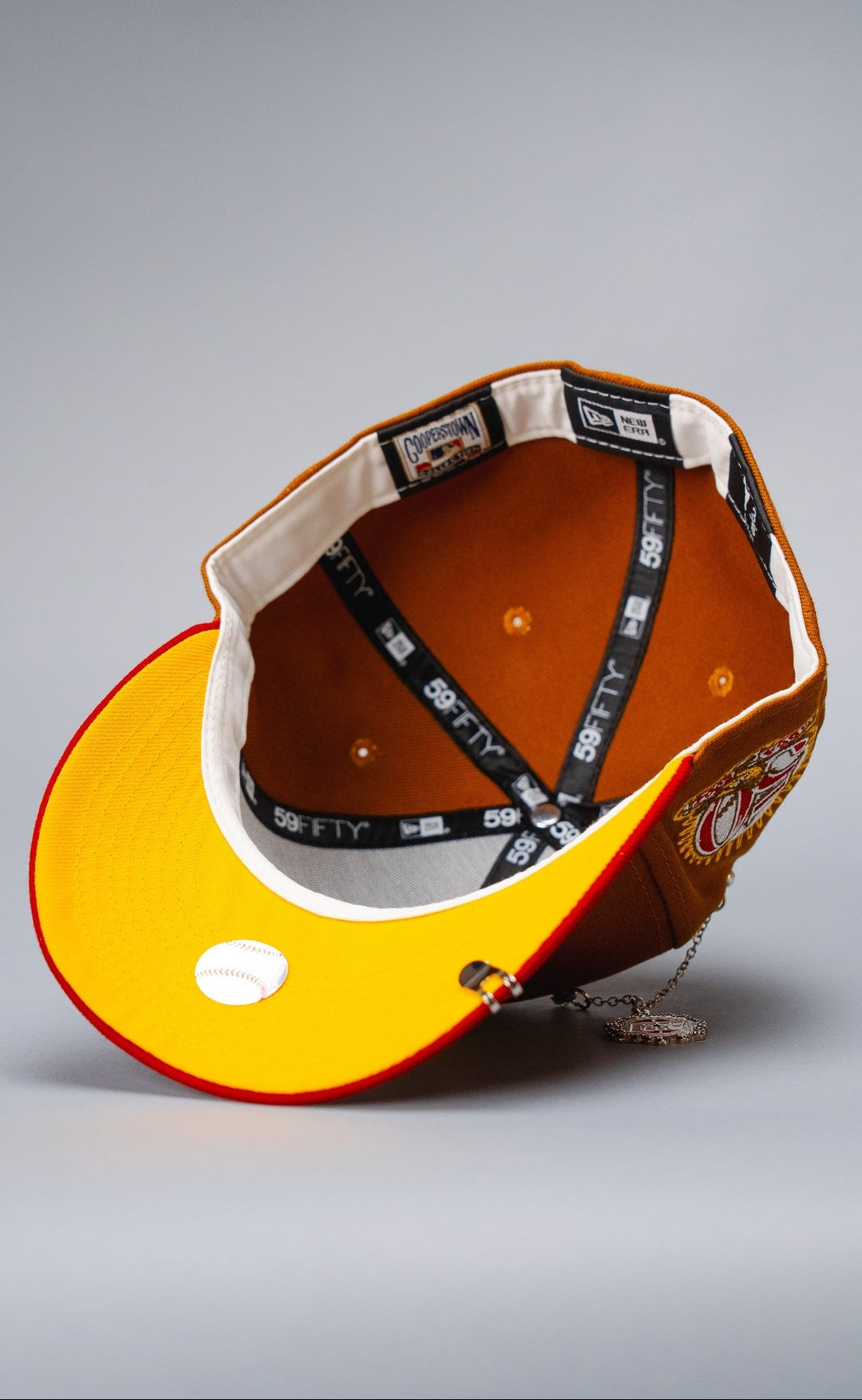 NEW ERA EXCLUSIVE 59FIFTY DARK KHAKI/BURGUNDY BALTIMORE ORIOLES W/ 50TH ANNIVERSARY PATCH