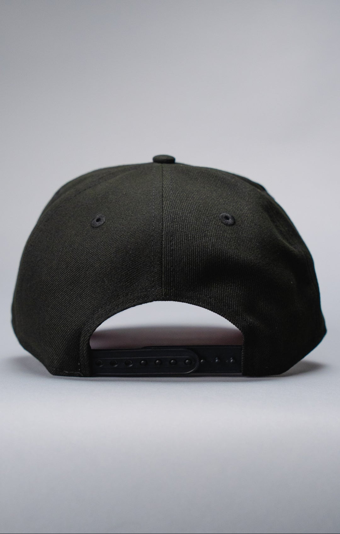 NEW ERA 9FIFTY A-FRAME BLACK OAKLAND ATHLETICS SNAPBACK W/ "BATTLE OF THE BAY" SIDE PATCH