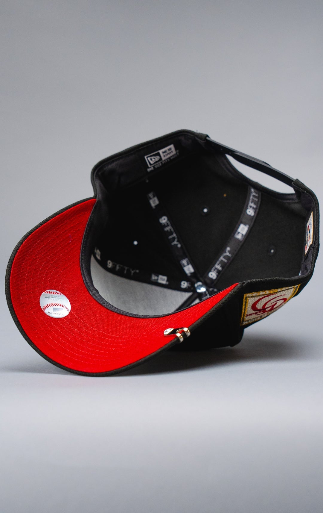 NEW ERA 9FIFTY A-FRAME BLACK CHICAGO WHITE SOX SNAPBACK W/ 95TH ANNIVERSARY SIDE PATCH