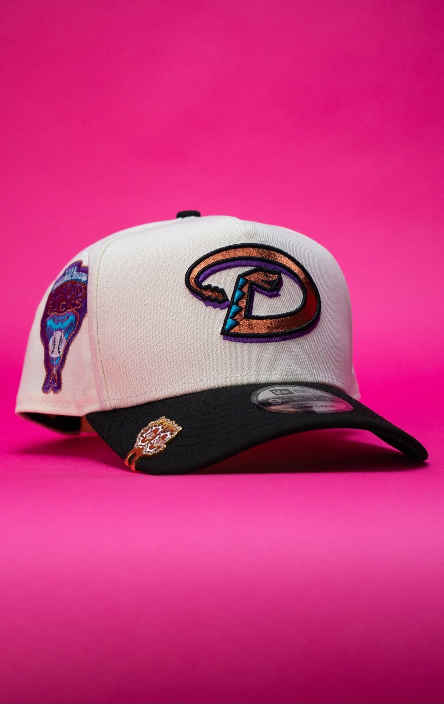 NEW ERA 9FIFTY A-FRAME CHROME/BLACK ARIZONA DIAMONDBACKS SNAPBACK W/ 1998 INAGUGURAL SEASON SIDE PATCH