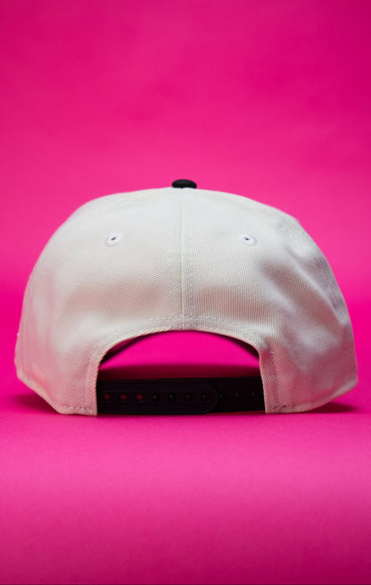NEW ERA 9FIFTY A-FRAME CHROME/BLACK CHICAGO WHITE SOX SNAPBACK W/ COMISKEY PARK SIDE PATCH