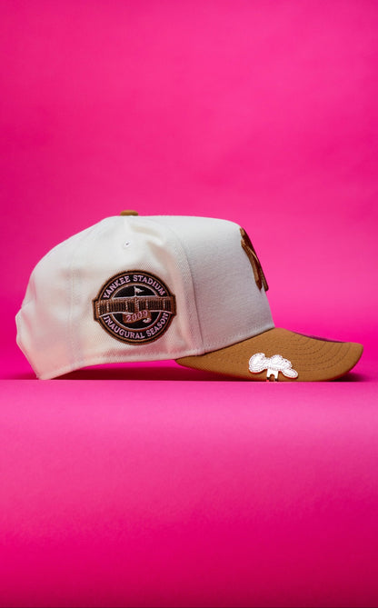 NEW ERA 9FIFTY A-FRAME CHROME/KHAKI NEW YORK YANKEES SNAPBACK W/ 2009 INAUGURAL SIDE PATCH