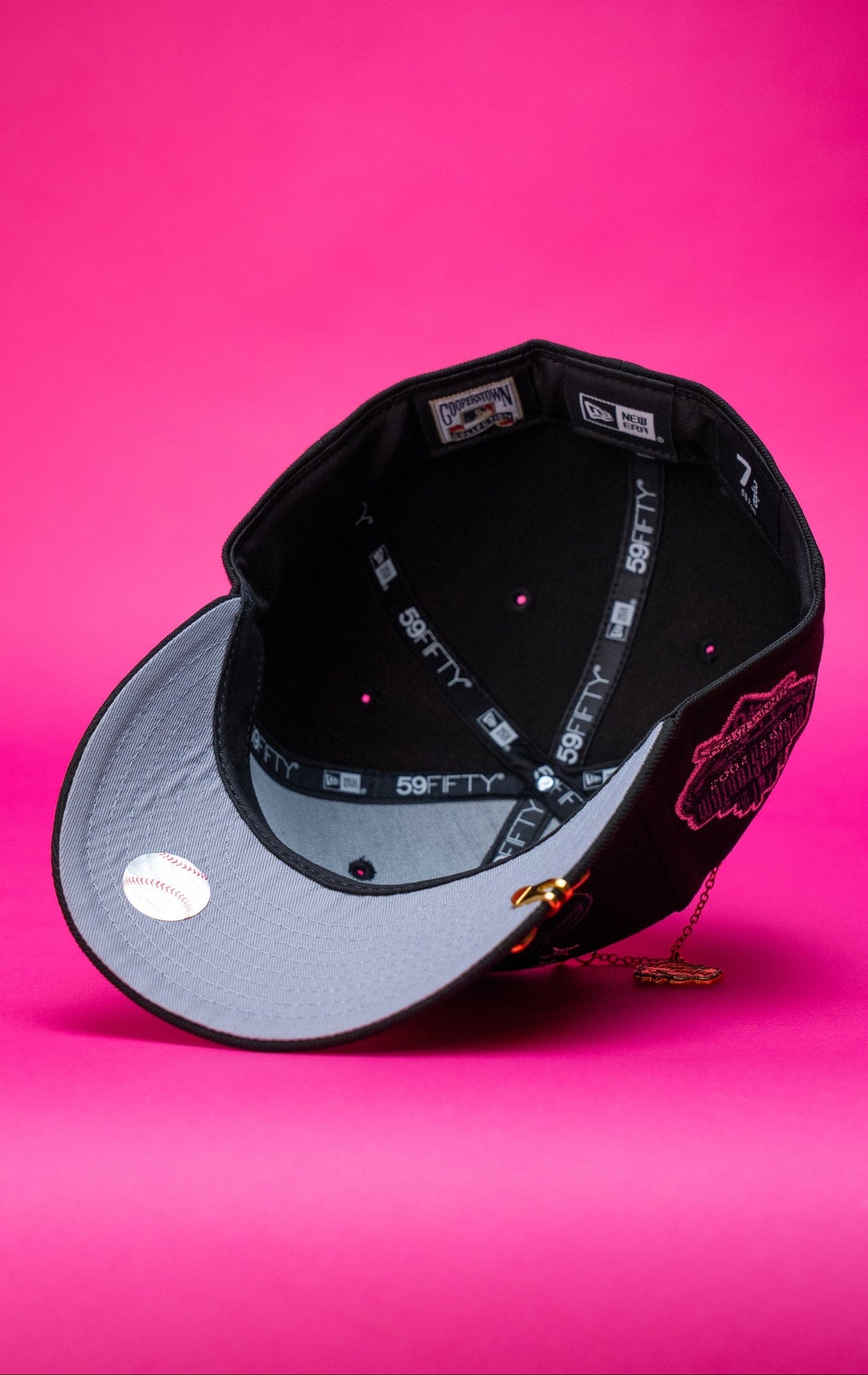 NEW ERA EXCLUSIVE 59FIFTY BLACK LOS ANGELES DODGERS W/ EMBROIDERY + 40TH ANNIVERSARY SIDE PATCH