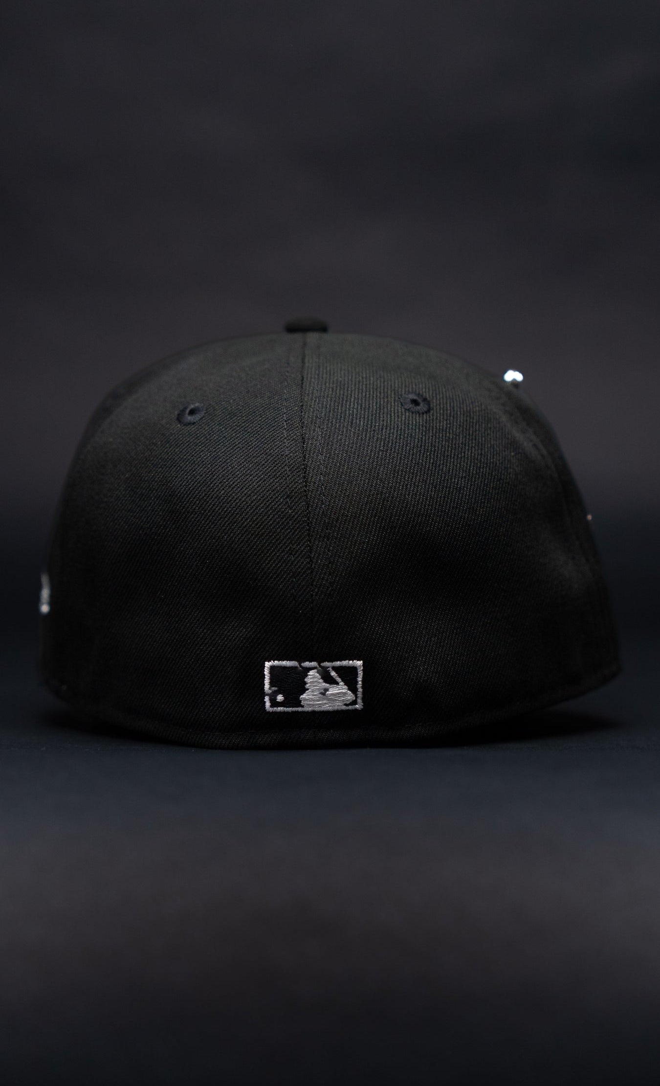 NEW ERA EXCLUSIVE 59FIFTY BLACK LOS ANGELES DODGERS W/ EMBROIDERY + 75TH WORLD SERIES SIDE PATCH
