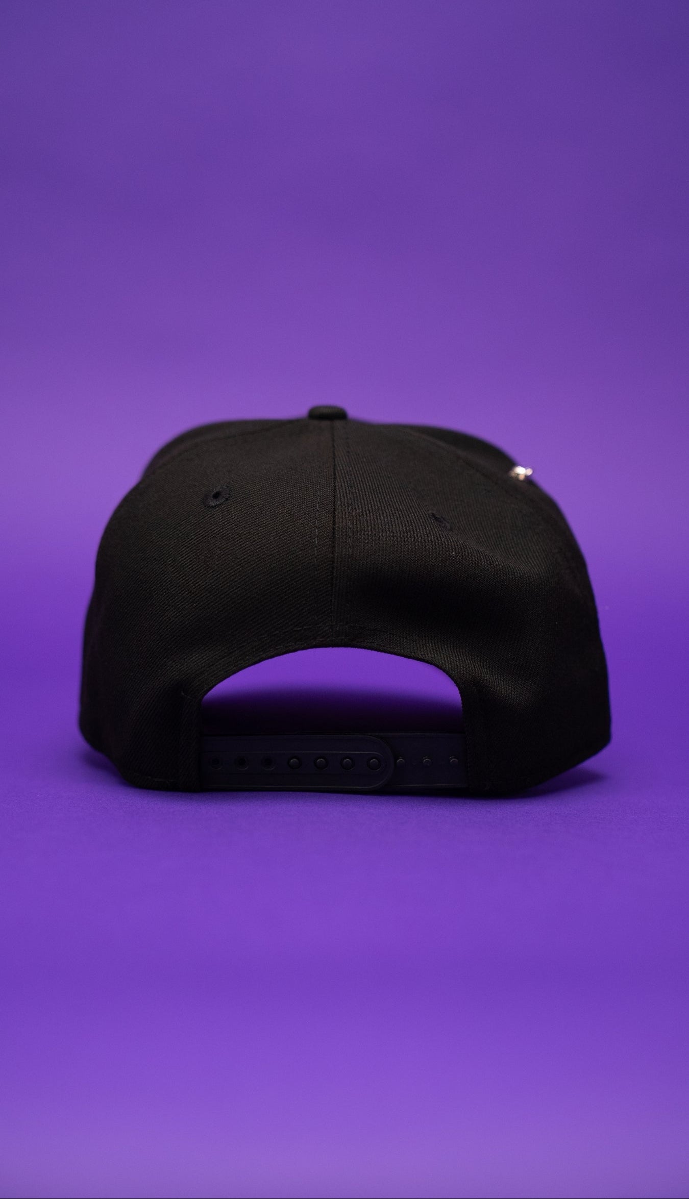 NEW ERA EXCLUSIVE 9FIFTY BLACKED OUT ANAHEIM ANGELS SNAPBACK W/ WORLD CHAMPIONS SIDE PATCH