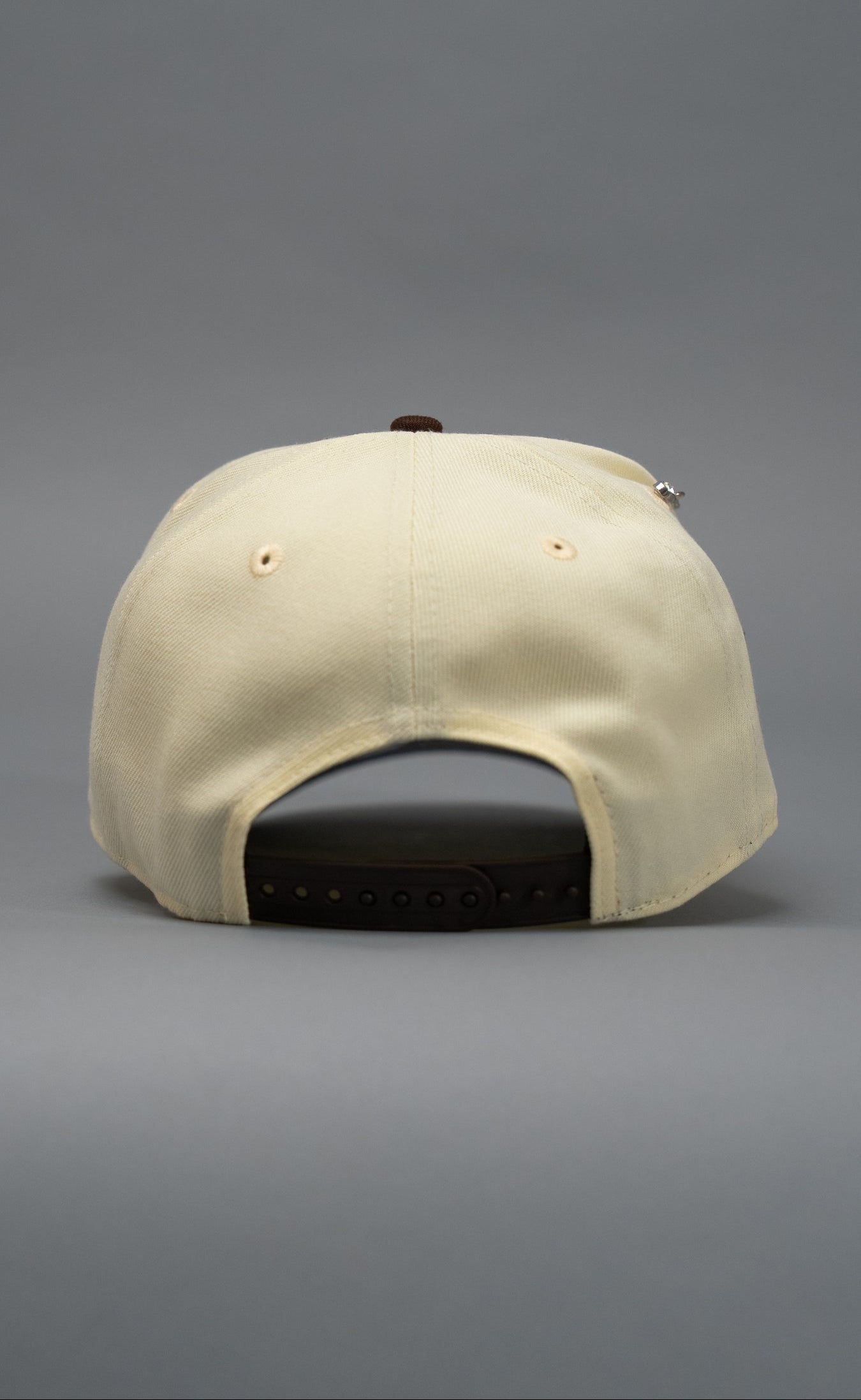 NEW ERA EXCLUSIVE 9FIFTY CHROME/BROWN LOS ANGELES DODGERS SNAPBACK W/ ROSE + 40TH ANNIVERSARY SIDE PATCH