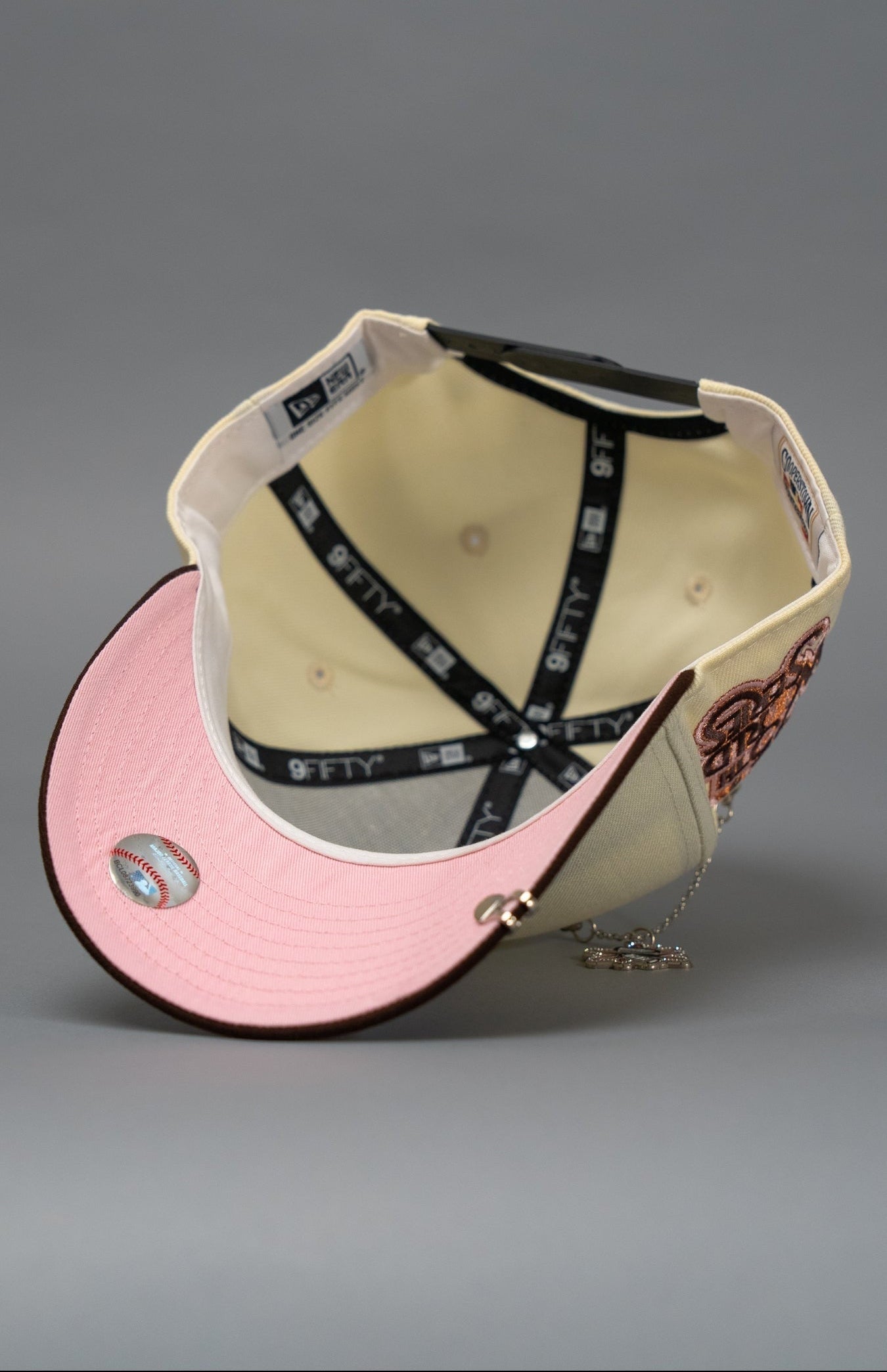 NEW ERA EXCLUSIVE 9FIFTY CHROME/BROWN LOS ANGELES DODGERS SNAPBACK W/ 75TH WORLD SERIES SIDE PATCH