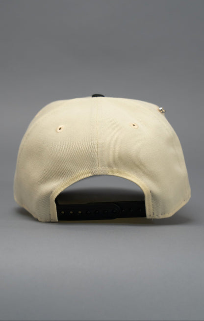 NEW ERA EXCLUSIVE 9FIFTY CHROME/BLACK UPSIDE DOWN ARIZONA DIAMNDBACKS SNAPBACK W/ WORLD SERIES SIDE PATCH