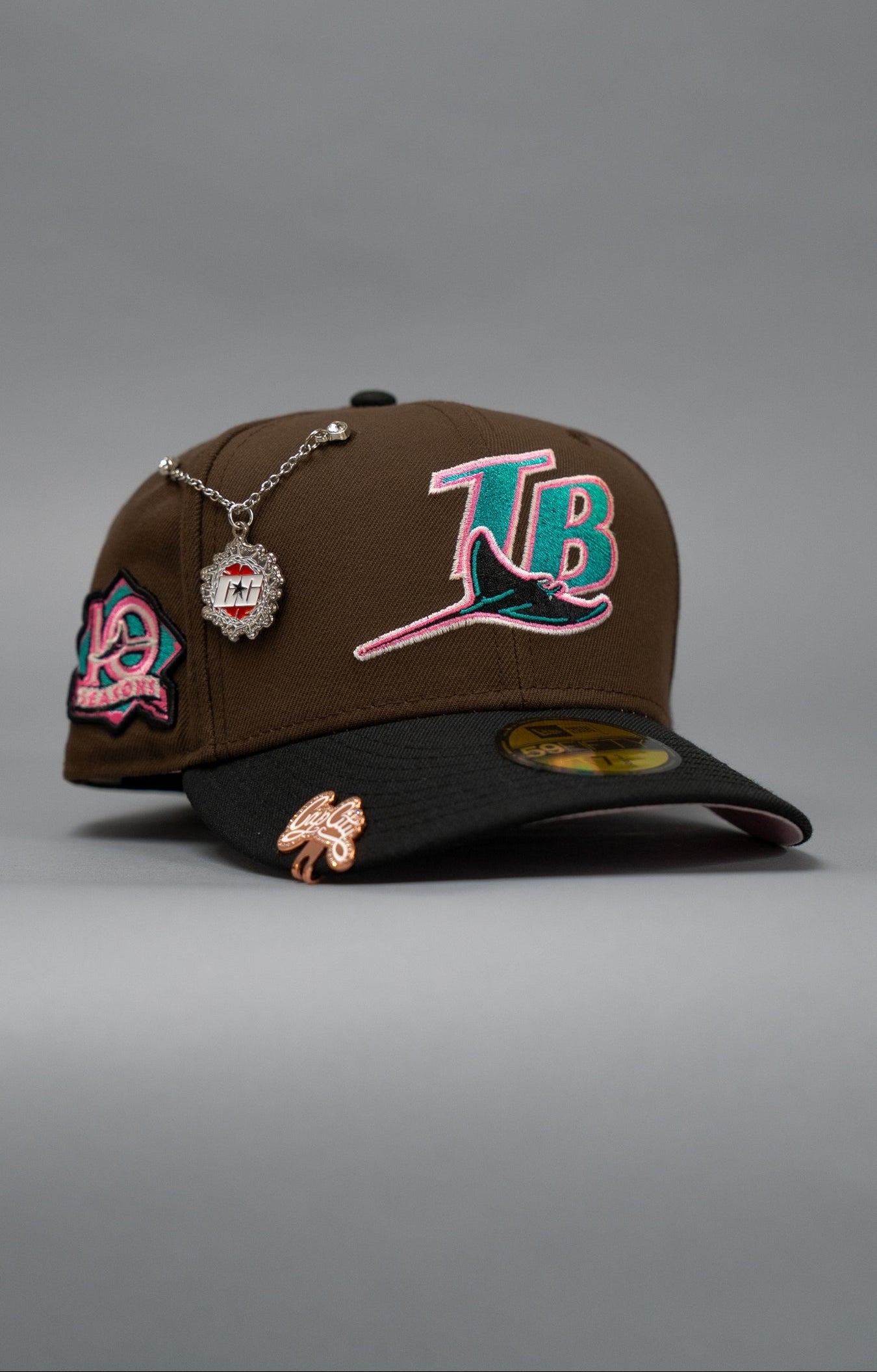 NEW ERA EXCLUSIVE 59FIFTY BROWN/BLACK TAMPA BAY RAYS W/ 10TH SEASON SIDE PATCH
