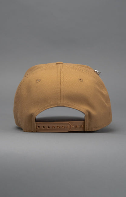 NEW ERA EXCLUSIVE 9FIFTY BEIGE NEW YORK YANKEES SNAPBACK W/ ROSE + WORLD SERIES SIDE PATCH
