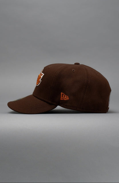 NEW ERA EXCLUSIVE 59FIFTY DARK BROWN LOS ANGELES LAKERS