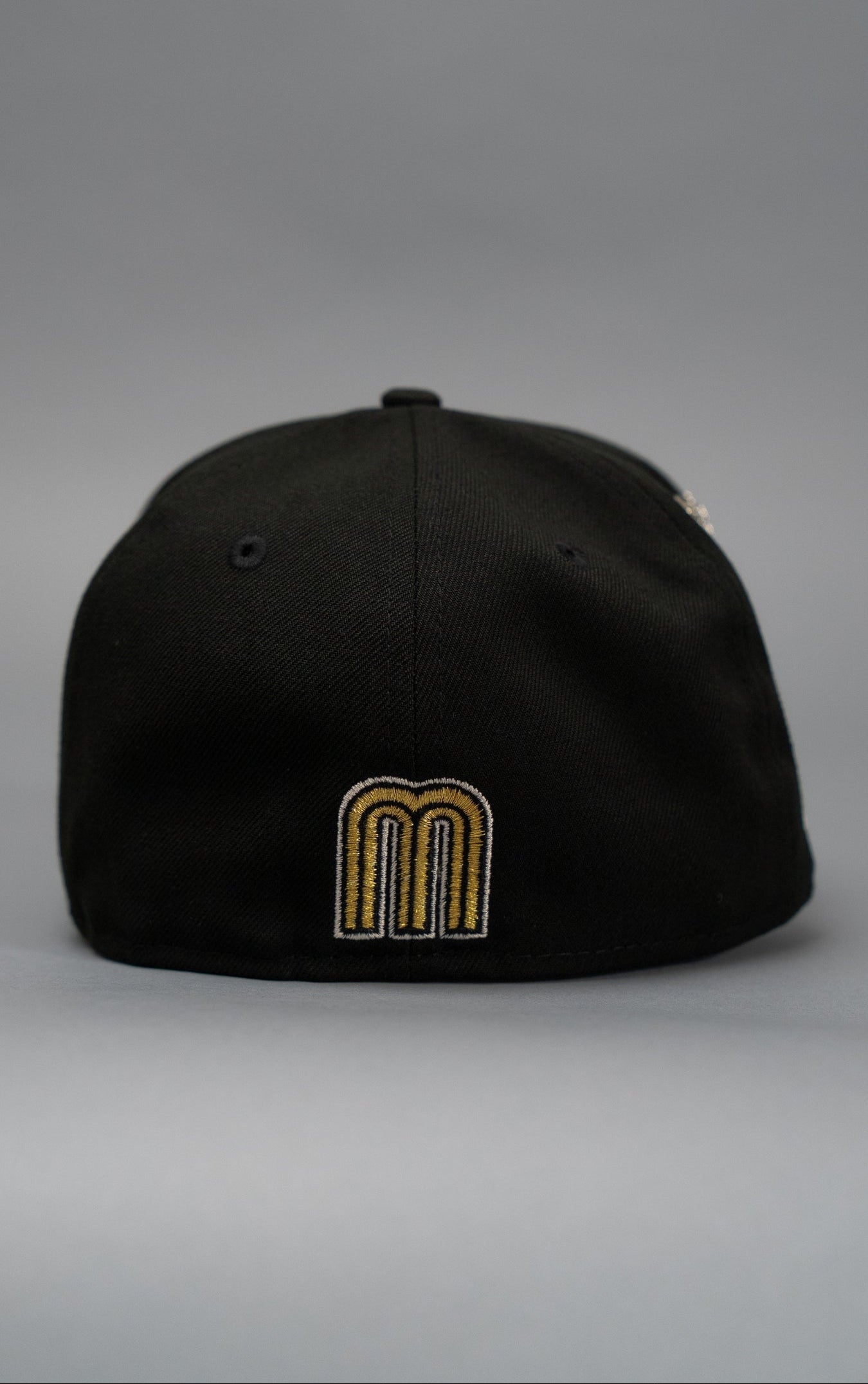 NEW ERA EXCLUSIVE 59FIFTY BLACK/SATIN MEXICO 2025 WORLD BASEBALL CLASSIC W/ MEXICO FLAG SIDE PATCH