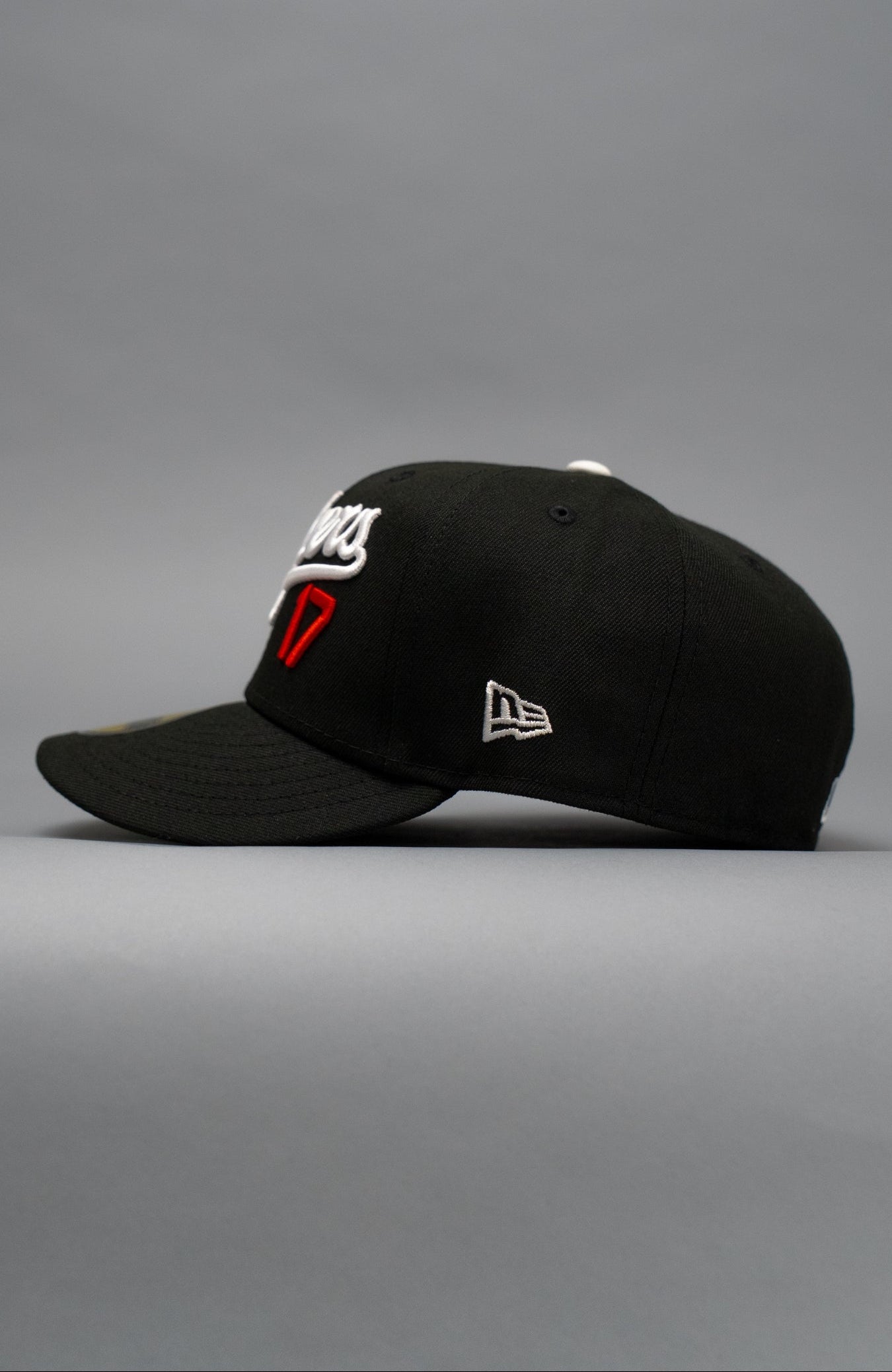 NEW ERA EXCLUSIVE 59FIFTY BLACK LOS ANGELES DODGERS SCRIPT