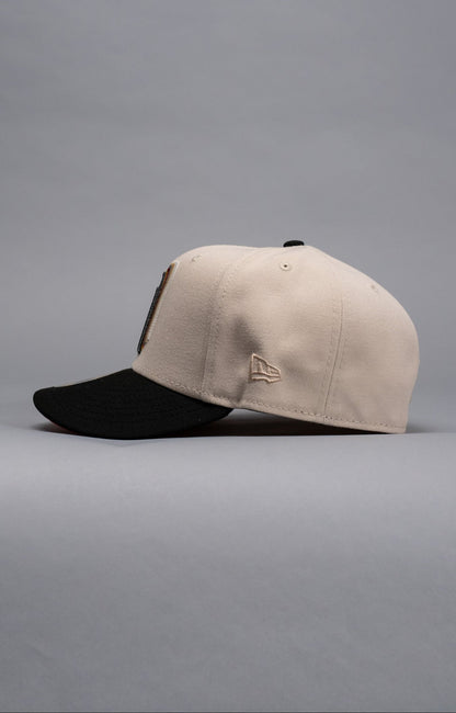 NEW ERA EXCLUSIVE 59FIFTY LIGHT GREY/BLACK MEXICO 2025 WORLD BASEBALL CLASSIC W/ MEXICO FLAG SIDE PATCH