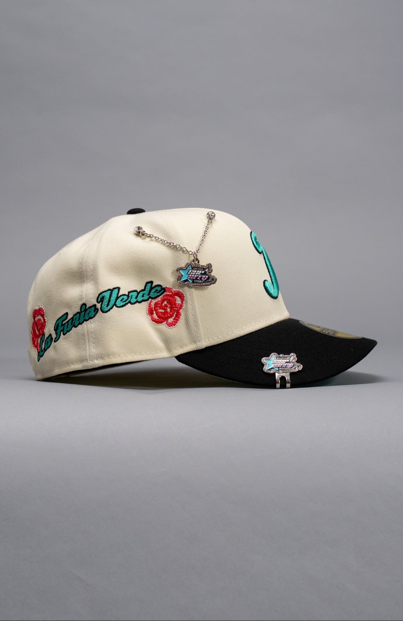 NEW ERA EXCLUSIVE 59FIFTY CHROME/BLACK PERICOS DE PUBELA W/ "PERICOS" SCRIPT SIDE PATCH