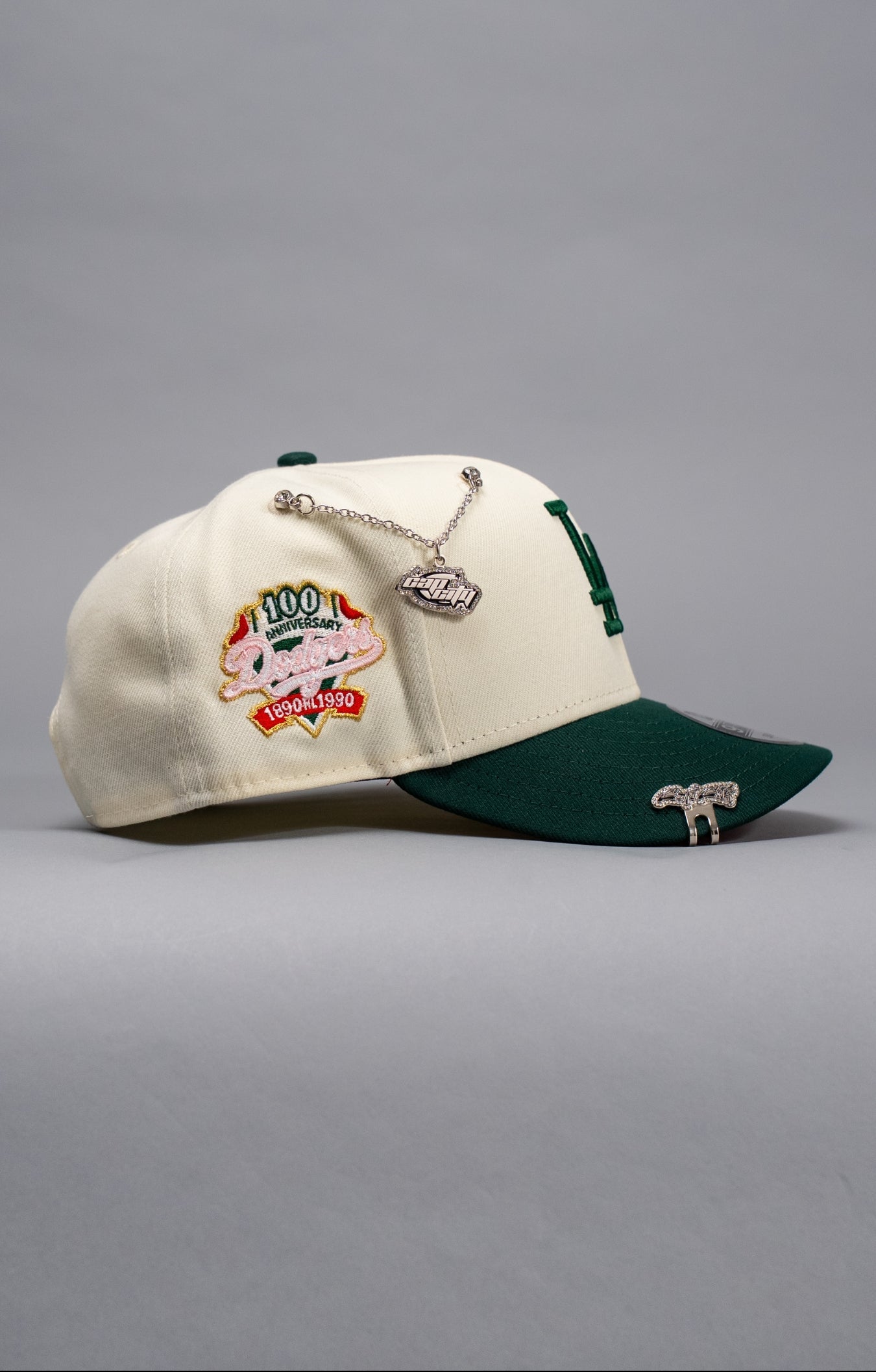 NEW ERA EXCLUSIVE 9FIFTY CHROME/FOREST GREEN LOS ANGELES DODGERS SNAPBACK W/ 100TH ANNIVERSARY SIDE PATCH